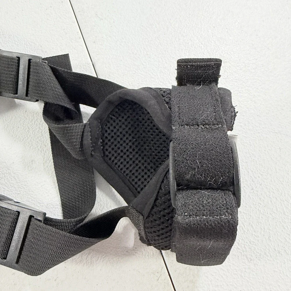 Ortho Dog Right‎ Knee Brace Black Measurements Pictured